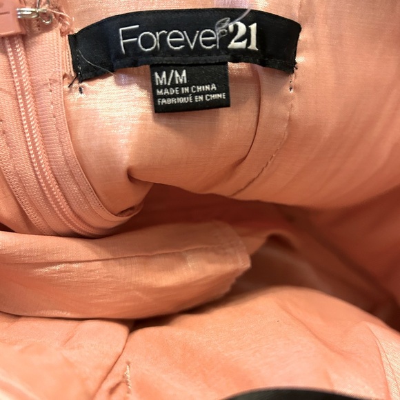 Forever 21 Cocktail Dress Women's Strapless Pink Size Medium with 3D Floral Hem - Picture 4 of 5